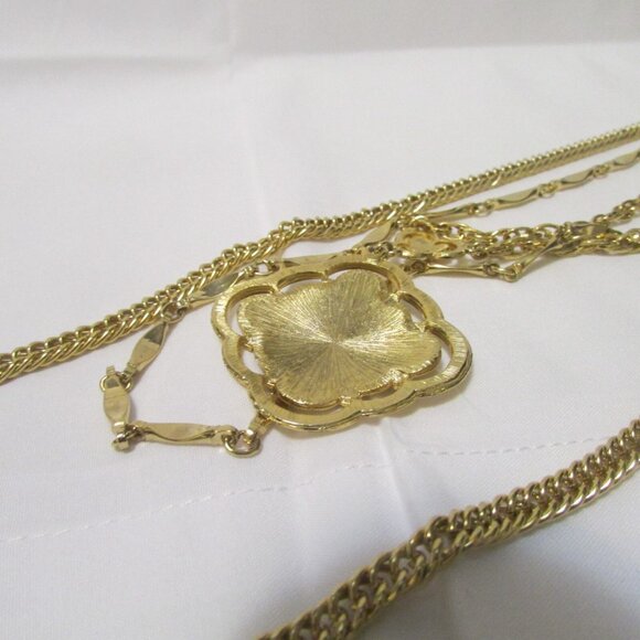 Symbolic Diamond Shape Gold Tone Pendant Elegant Multi Strand Necklace - Picture 10 of 11